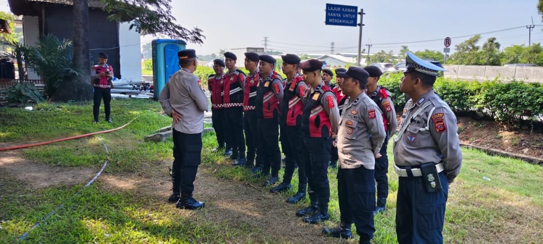 Pospam Rest Area KM 57 Karawang Siaga Amankan Arus Mudik Lebaran 2026, Kompol Bambang Sumitro Pimpin Apel Kesiapan